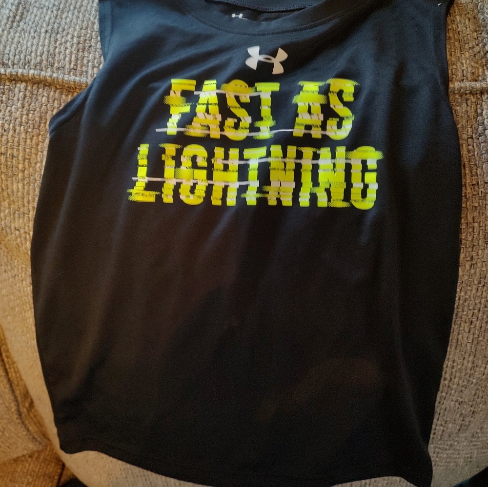 7 performance tshirts for boys bundle (13) - Picture 4 of 8